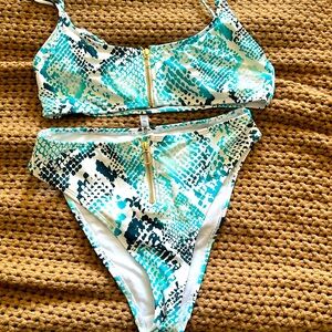 2 piece Bathing suit